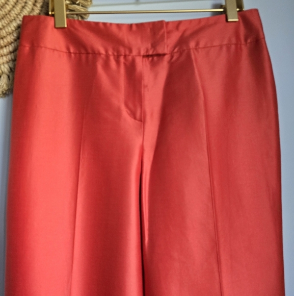 Escada, Red Silk Blend Shimmer Straight Leg Ankle Trouser Pants, Size 36 US 6 - Picture 2 of 9